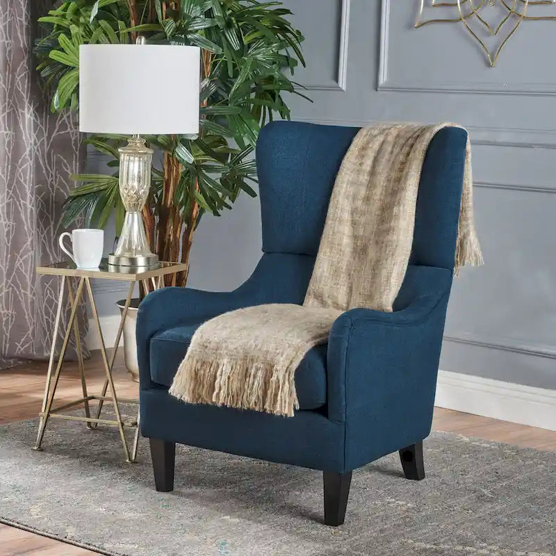 27 Fauteuil d'appoint à dossier haut avec dossier à oreilles et pieds en bouleau