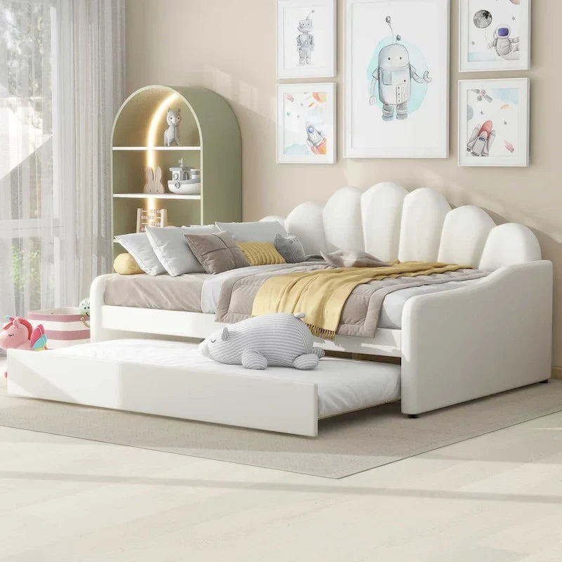 Lit de repos pleine grandeur avec cadre rembourré, canapé-lit avec dossier en forme de coquille et lit gigogne coulissant, canapé-lit en velours pour salon.