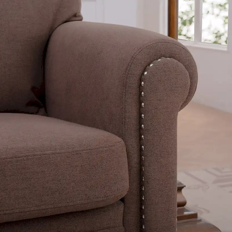 Fauteuil d'appoint à accoudoirs arrondis marron de 95 cm avec détails cloutés argentés