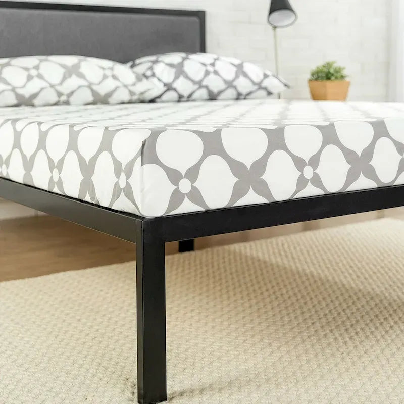 Cadre de lit plateforme King Size en métal avec lattes en bois et tête de lit rembourrée
