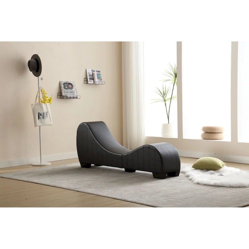 Chaise longue de yoga incurvée en similicuir moderne pour l'étirement et la relaxation