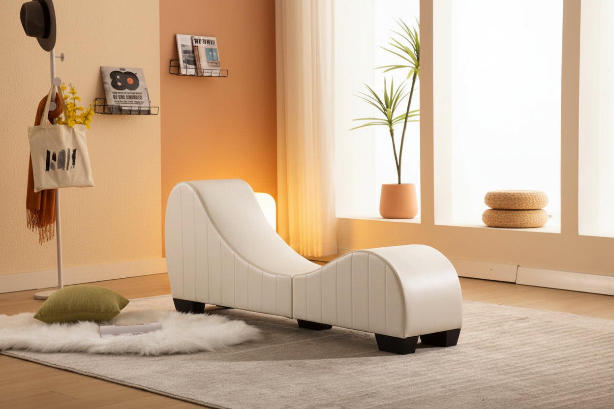 Chaise longue de yoga incurvée en similicuir moderne pour l'étirement et la relaxation